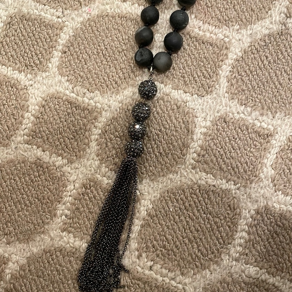 Druzy Black long necklace with tassel